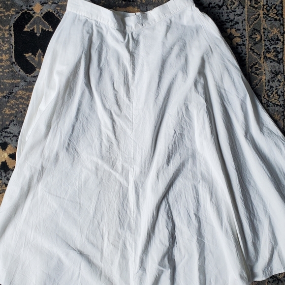 Vintage High Waisted White Skirt - Picture 2 of 4